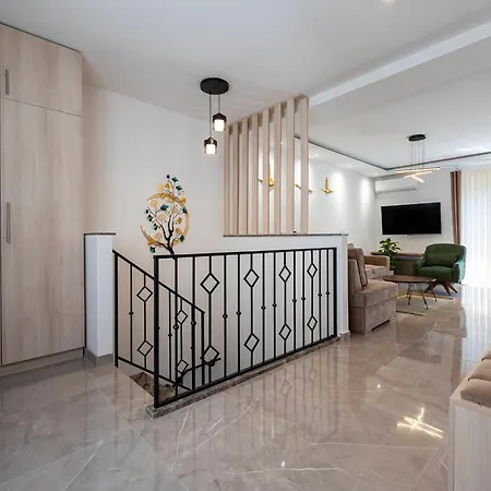Apartment Cosy Duplex Near Bus Station